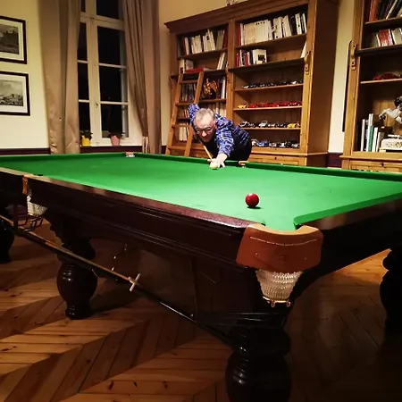 Le Manoir De Bellacordelle 4*
