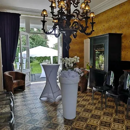 Le Manoir De Bellacordelle 4*